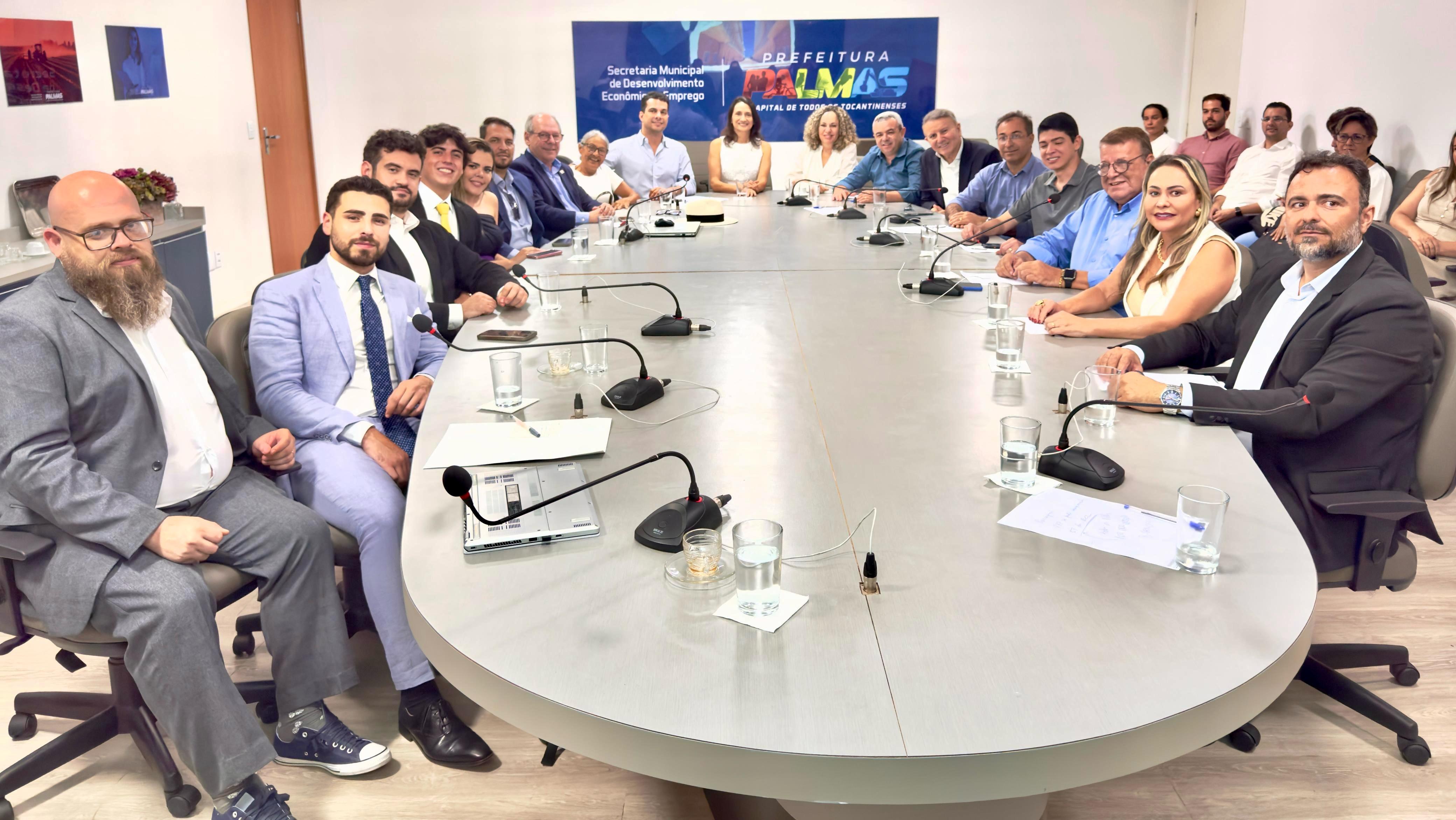 Prefeito recebe comitiva de empresários de Malta
