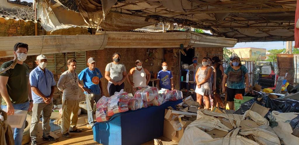 Prefeitura de Palmas recebeu doação de 173 cestas de alimentos da  Coca-Cola