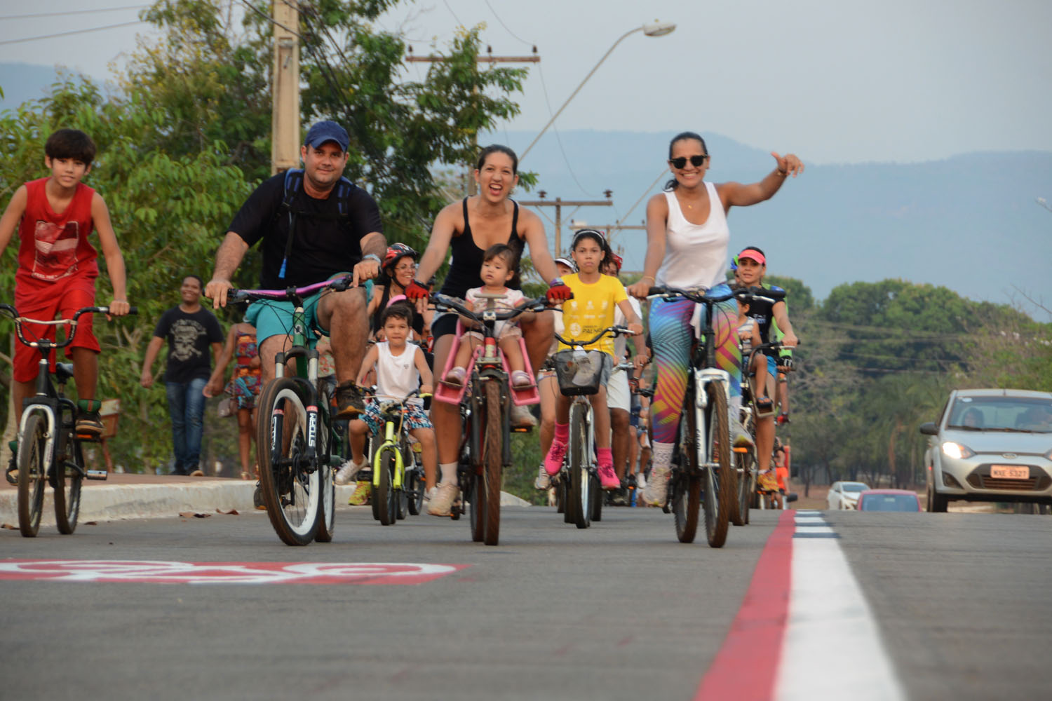 Inauguração de ciclofaixa é considerada mais um incentivo à prática esportiva na Capital