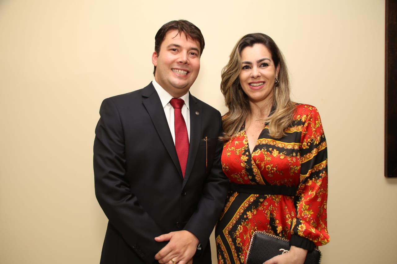 Prefeita Cinthia Ribeiro acompanha diplomação do novo presidente da OAB-TO