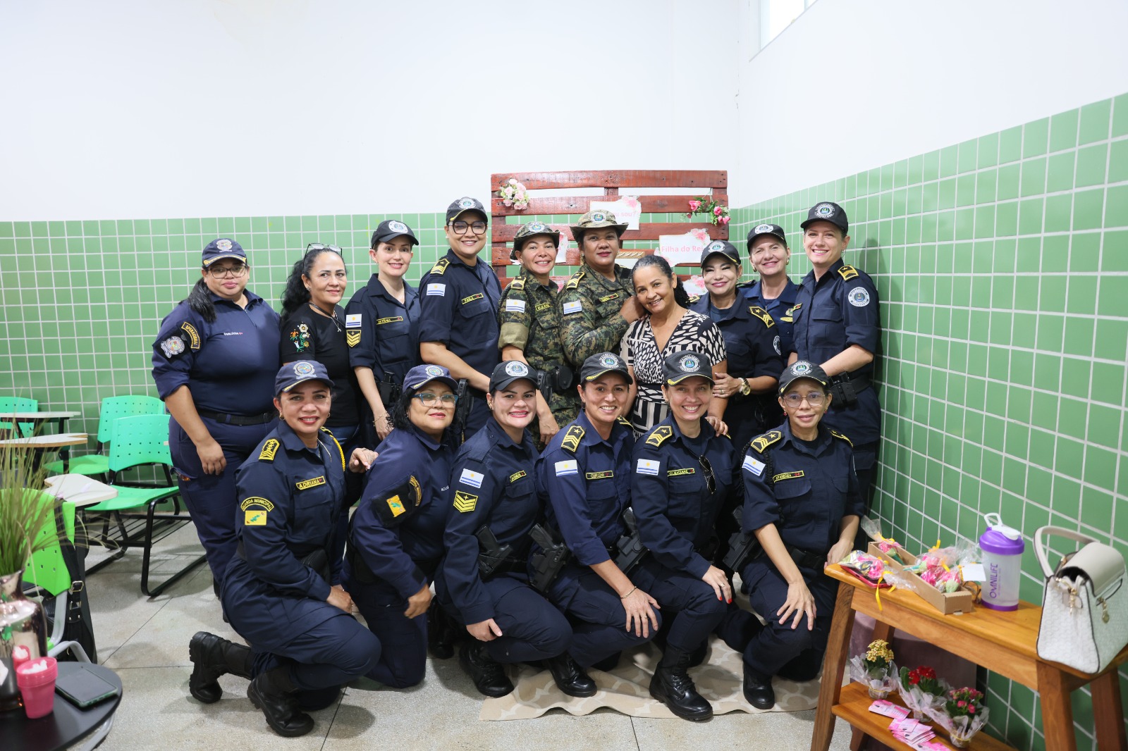Roda de conversa entre guardas municpais de Porto Nacional  e GMP