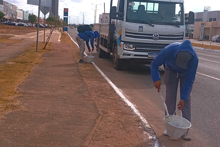 Prefeitura realiza serviços de zeladoria no circuito da 3ª Meia Maratona de Palmas