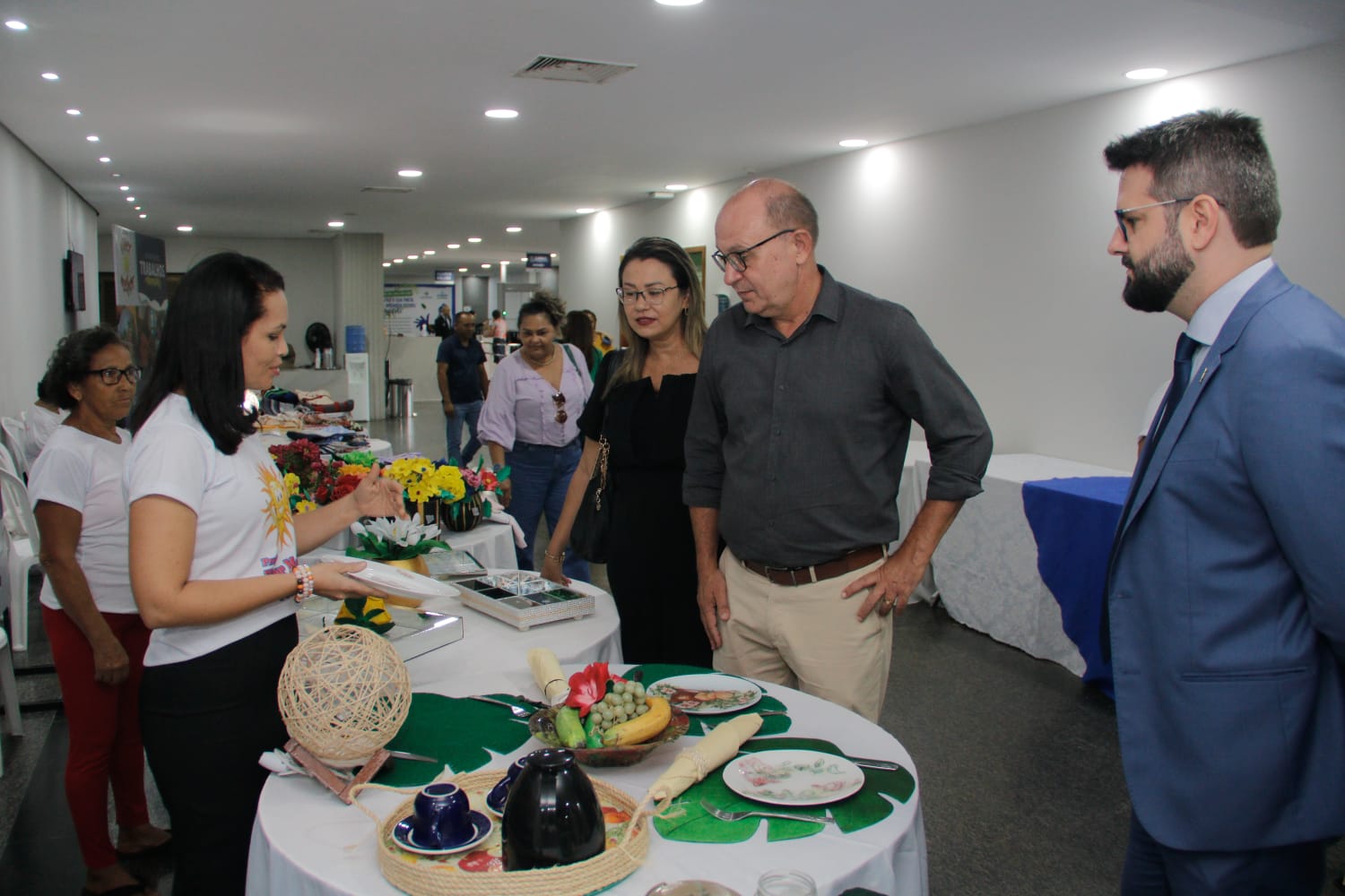 Projeto ‘Viver Melhor’ comemora 23 anos com exposição de artesanatos na Assembleia