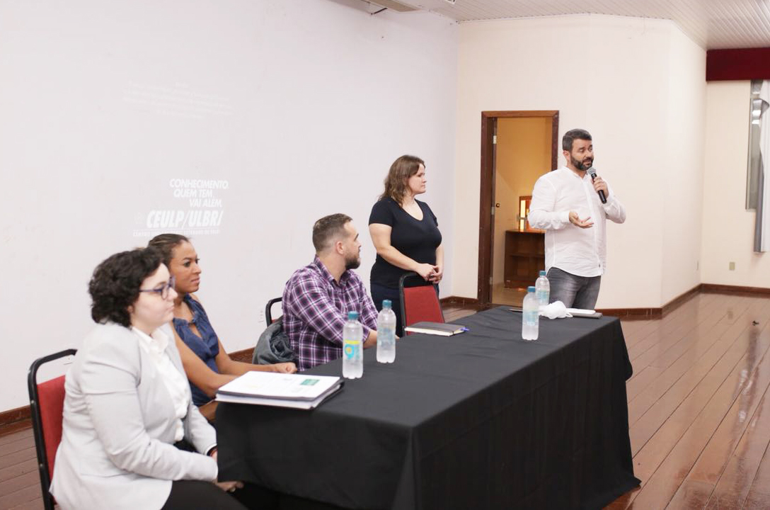 Profissionais e sociedade debatem os desafios para a saúde e acolhimento de transexuais no SUS