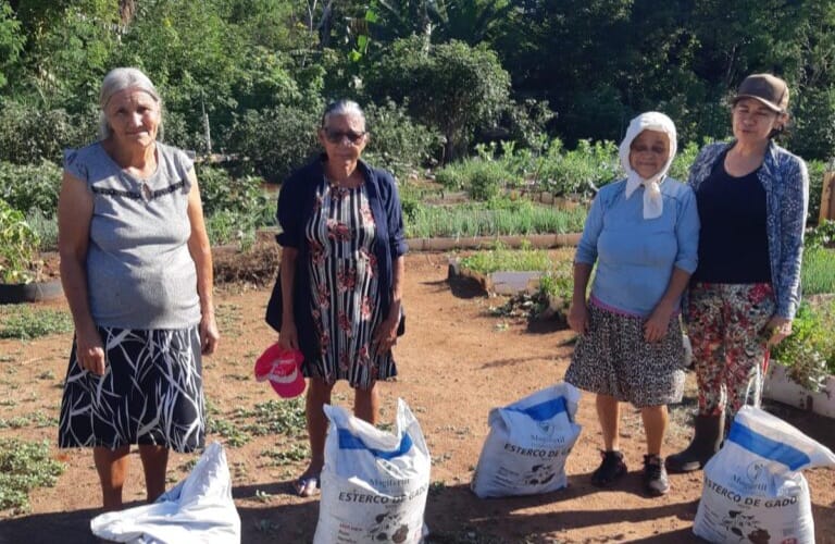 Prefeitura de Palmas reforça produção nas hortas comunitárias com entrega de insumos agrícolas