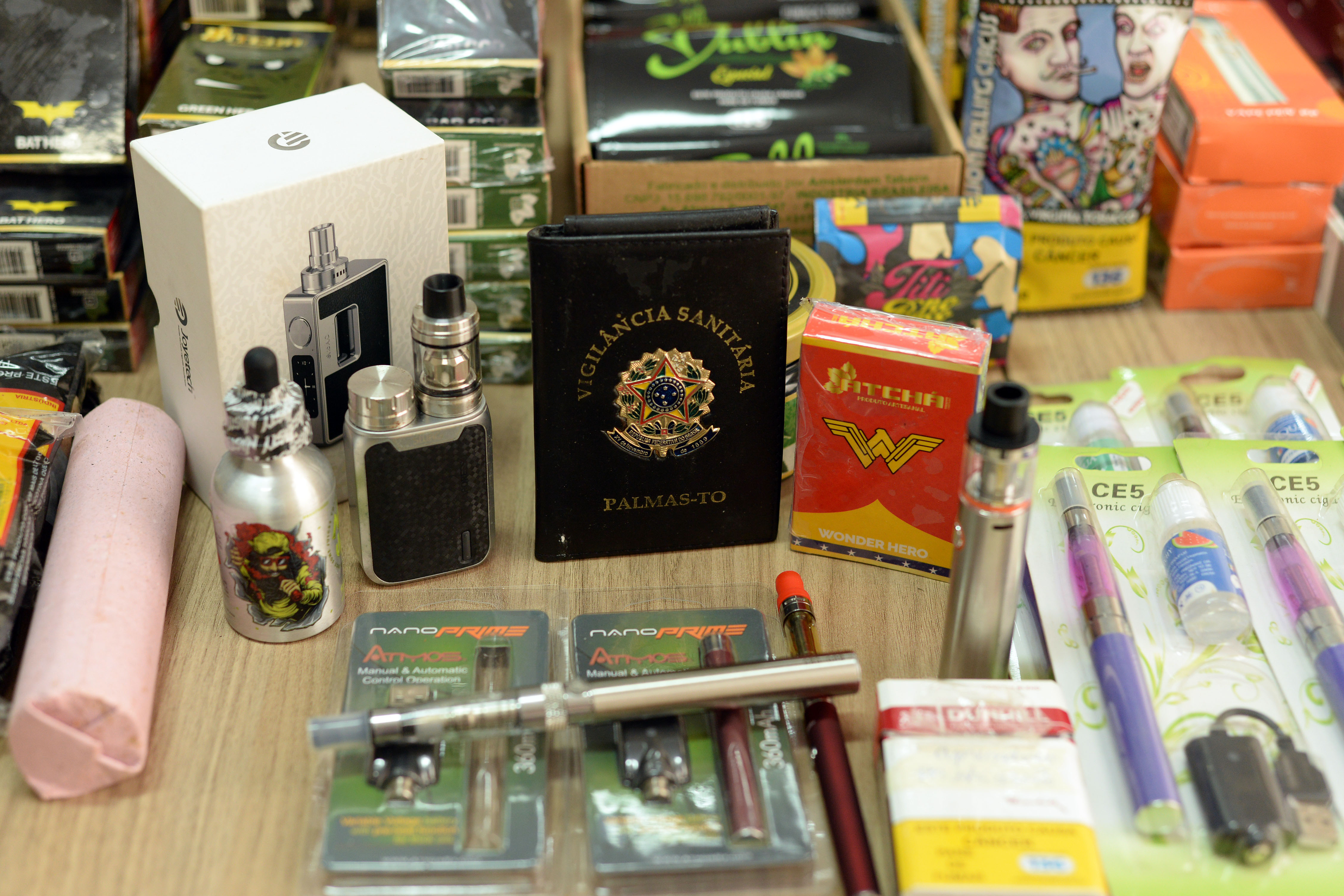 Vigilância Sanitária de Palmas apreende cigarros eletrônicos e derivados de tabaco comercializados irregularmente