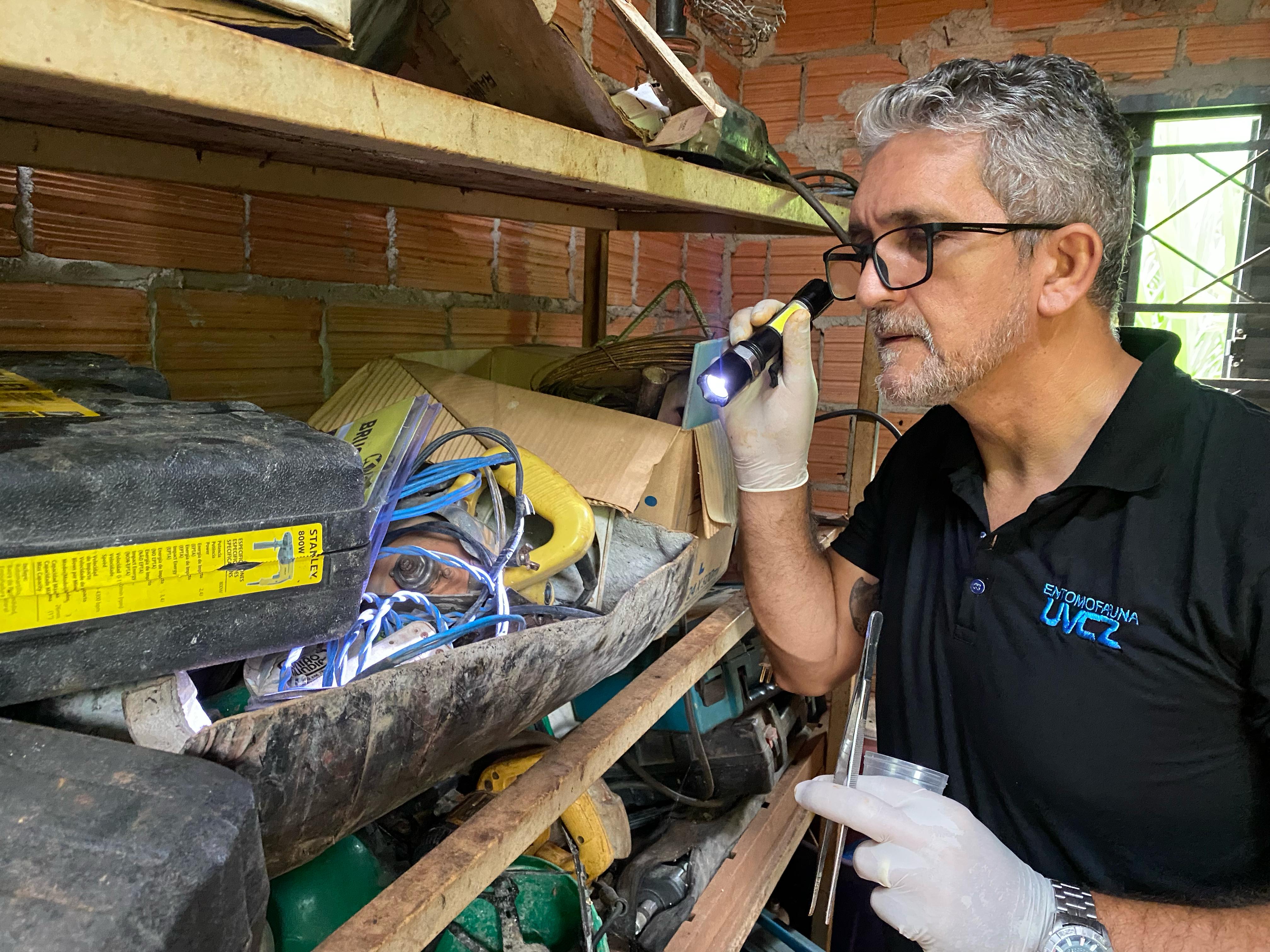 Coordenador da entomofauna da UVCZ, Anderson Brito, ressalta a importância da participação da população no combate ao vetor