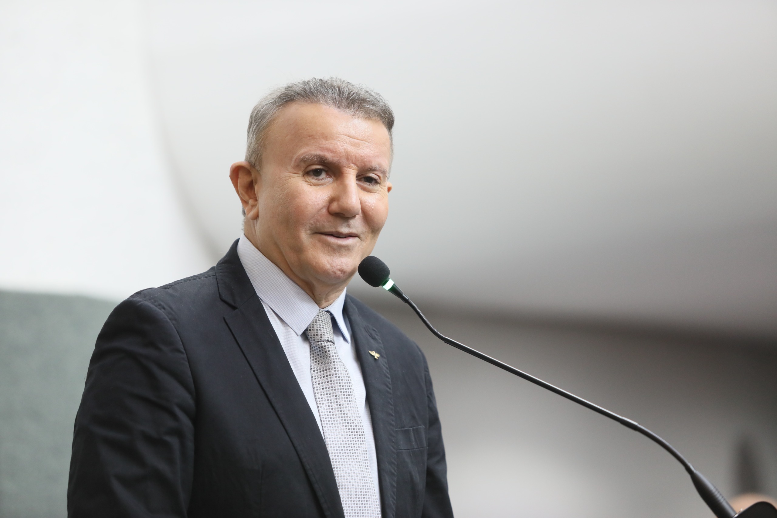 Eduardo Siqueira Campos cria instrumento para fortalecer rede de proteção à pessoa em situação de rua em Palmas