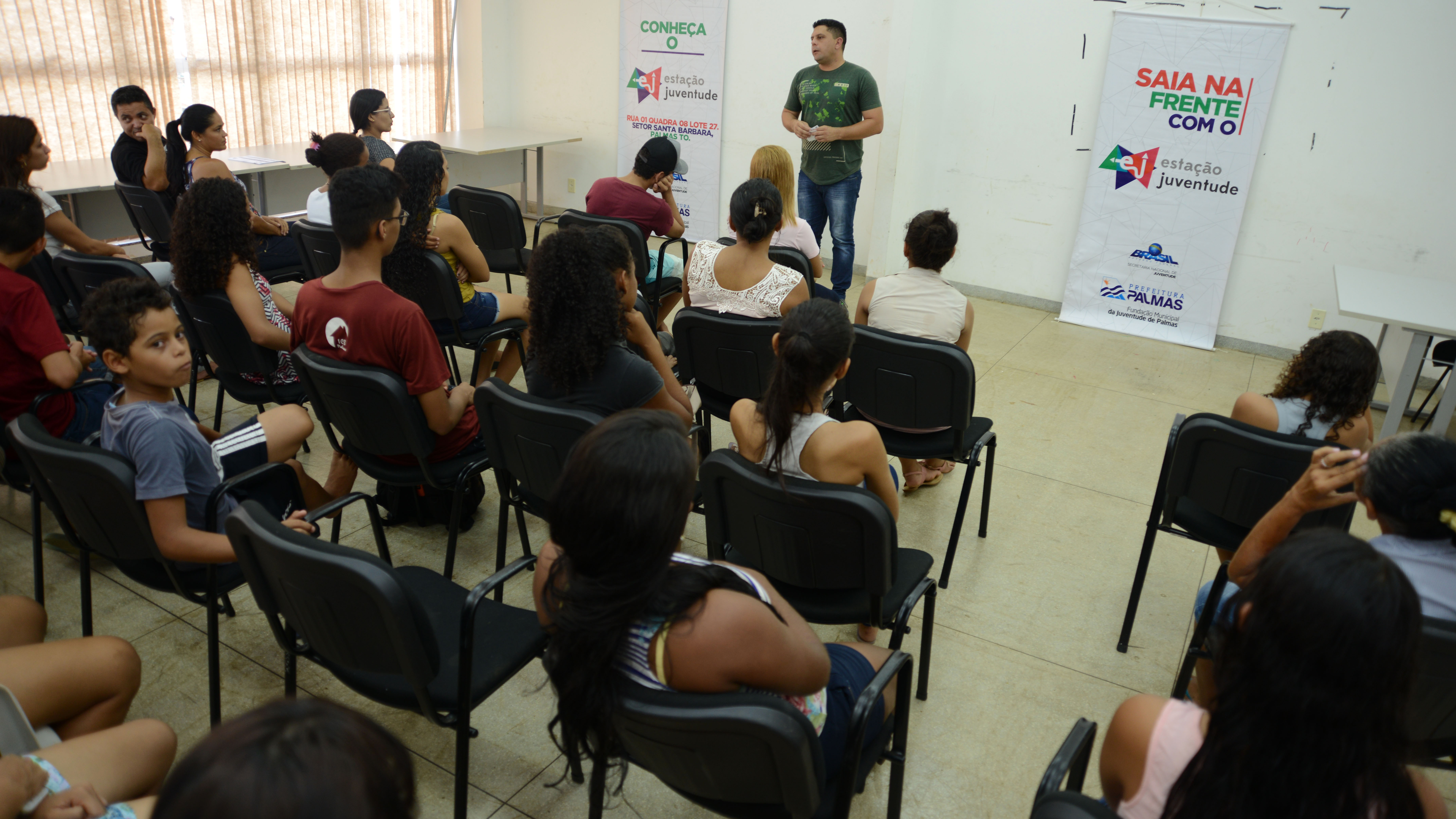 Duzentos jovens participam de cursos gratuitos do Estação Juventude