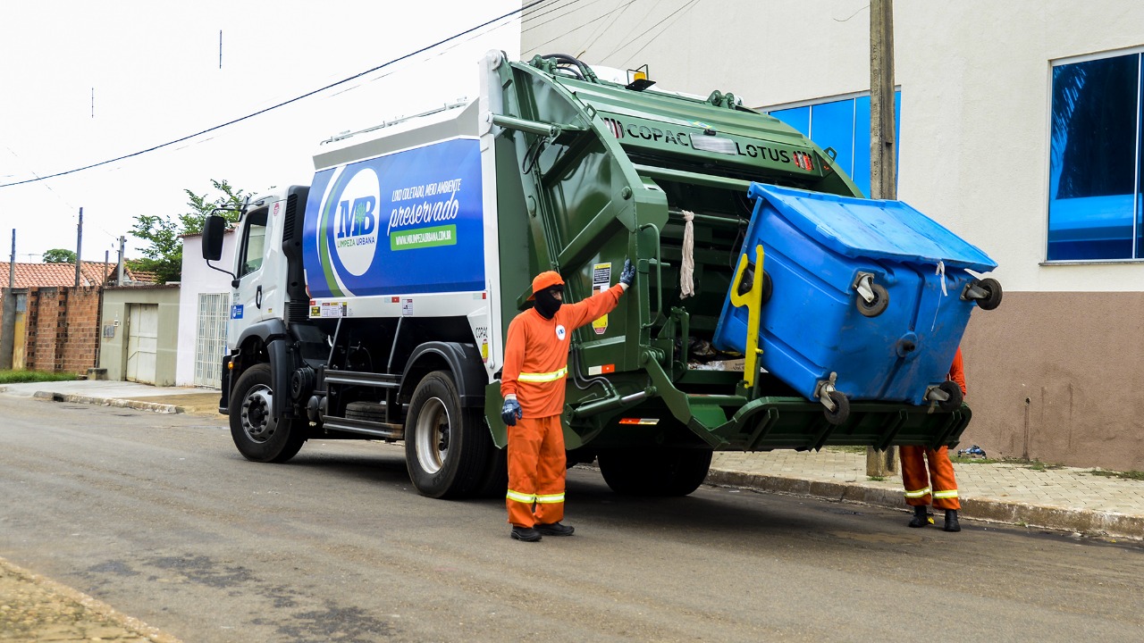 Conhecer o itinerário da coleta de lixo da sua quadra ou setor ajuda a manter sua vizinhança mais limpa