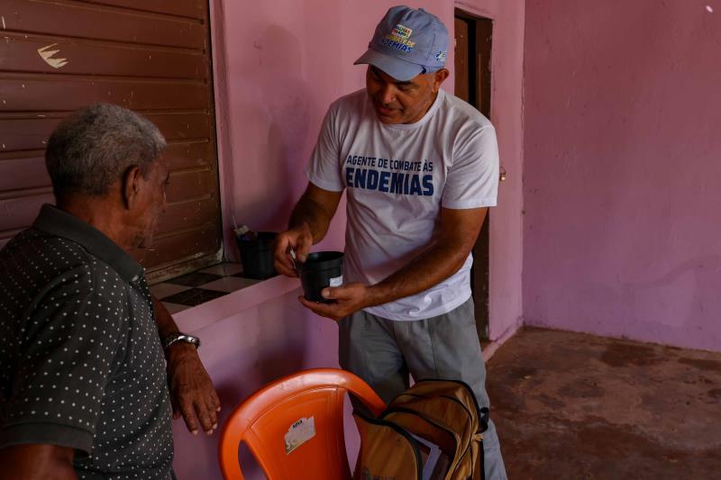 Semus instala armadilhas para capturar Aedes nos setores Flamboyant e Jardim Taquari