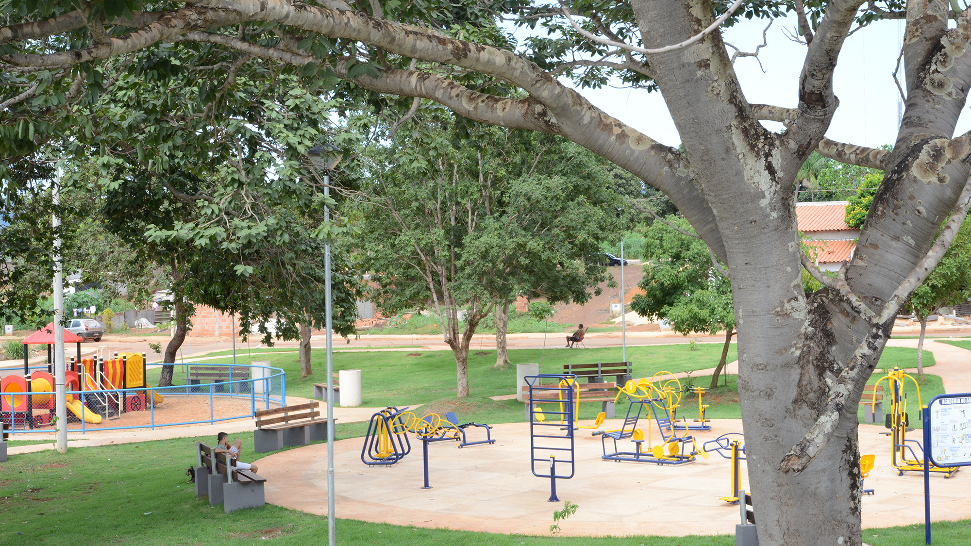 Moradores do setor Setor Amaro recebem praça nesta quarta, 13
