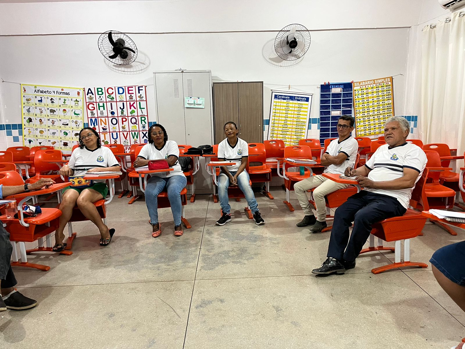 Rede municipal de ensino abre período para matrícula na Educação de Jovens e Adultos