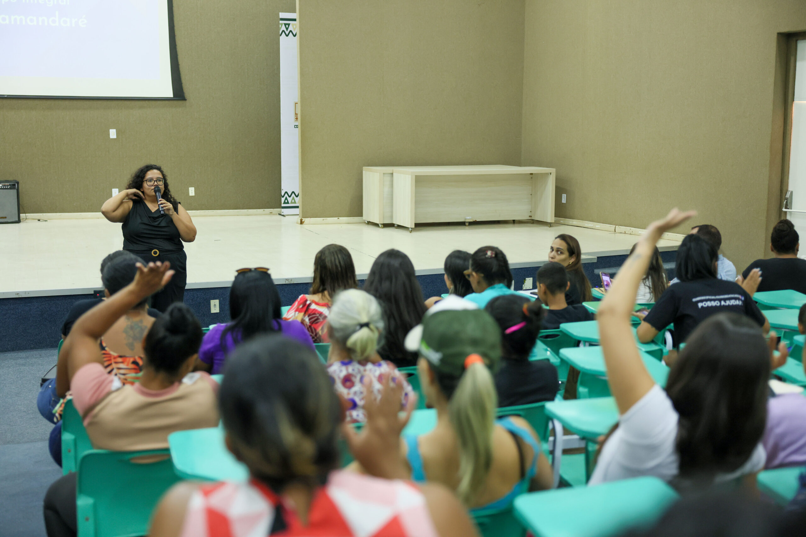 Ação Social de Palmas informa comunidade sobre regras do Cadastro Único e Bolsa Família