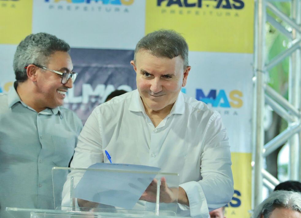 Prefeito Eduardo Siqueira assina ordem de serviço para a construção da ponte em Taquaruçu