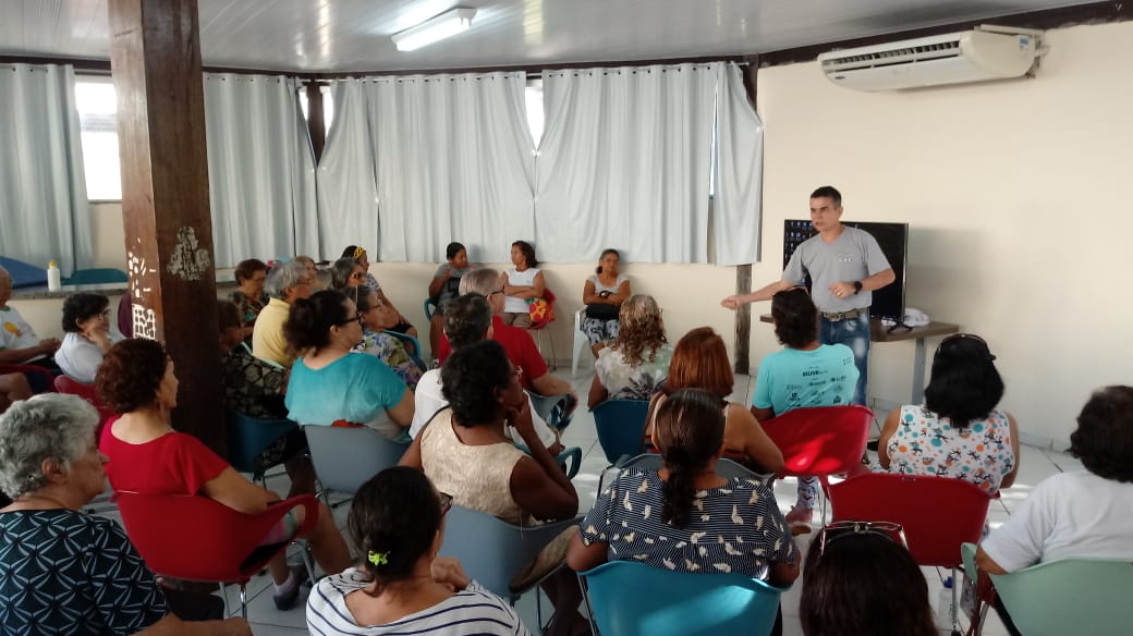Parque da Pessoa Idosa orienta frequentadores a driblar a depressão
