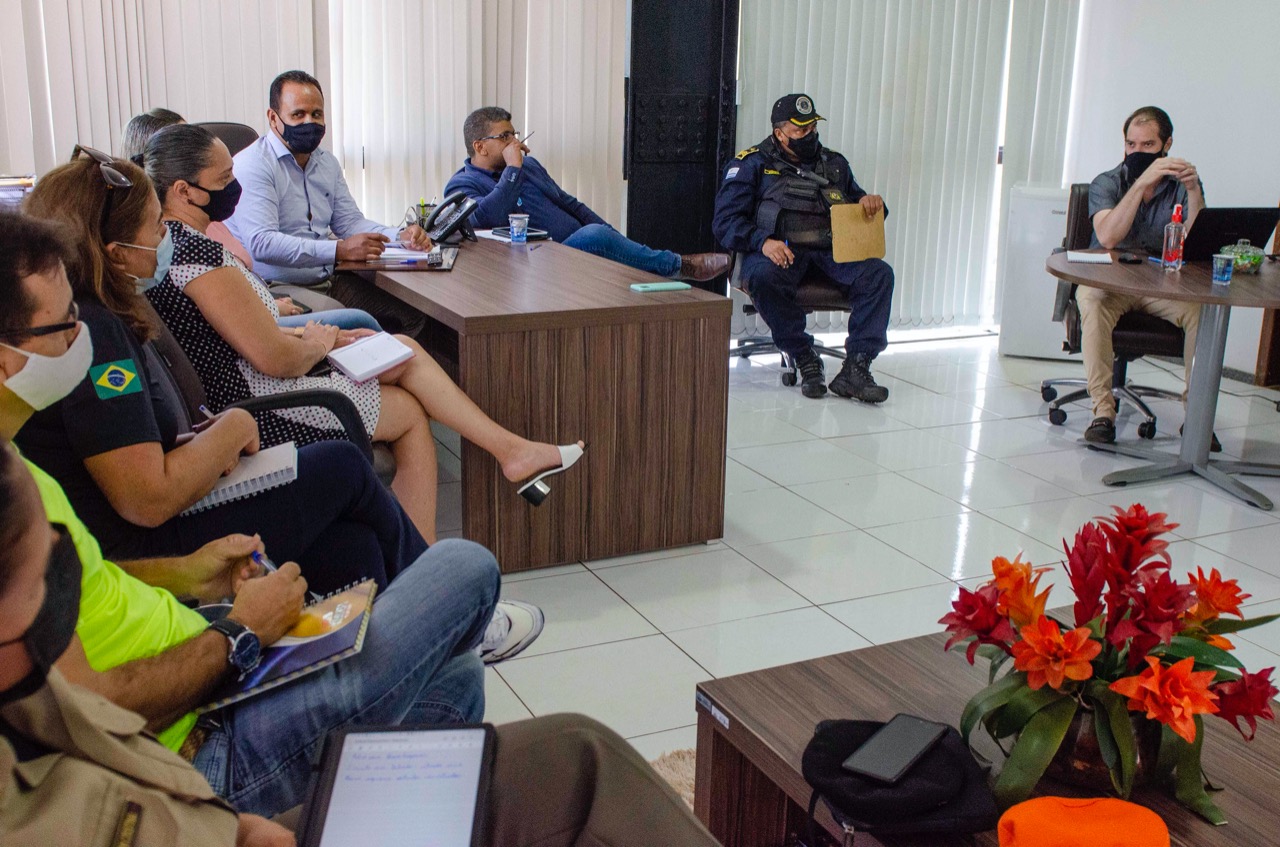 Planejamento do Festival Gastronômico de Taquaruçu é debatido com forças de segurança