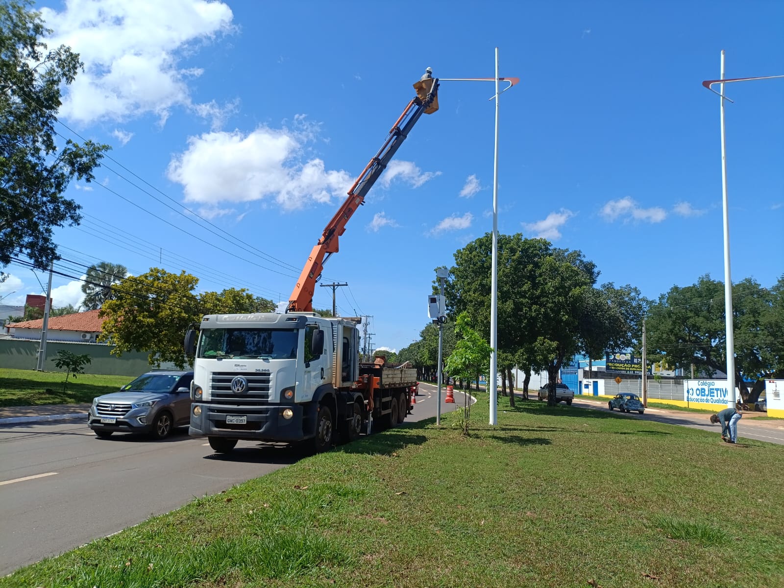 Modernização da iluminação pública da Capital também tem sido foco da atual gestão