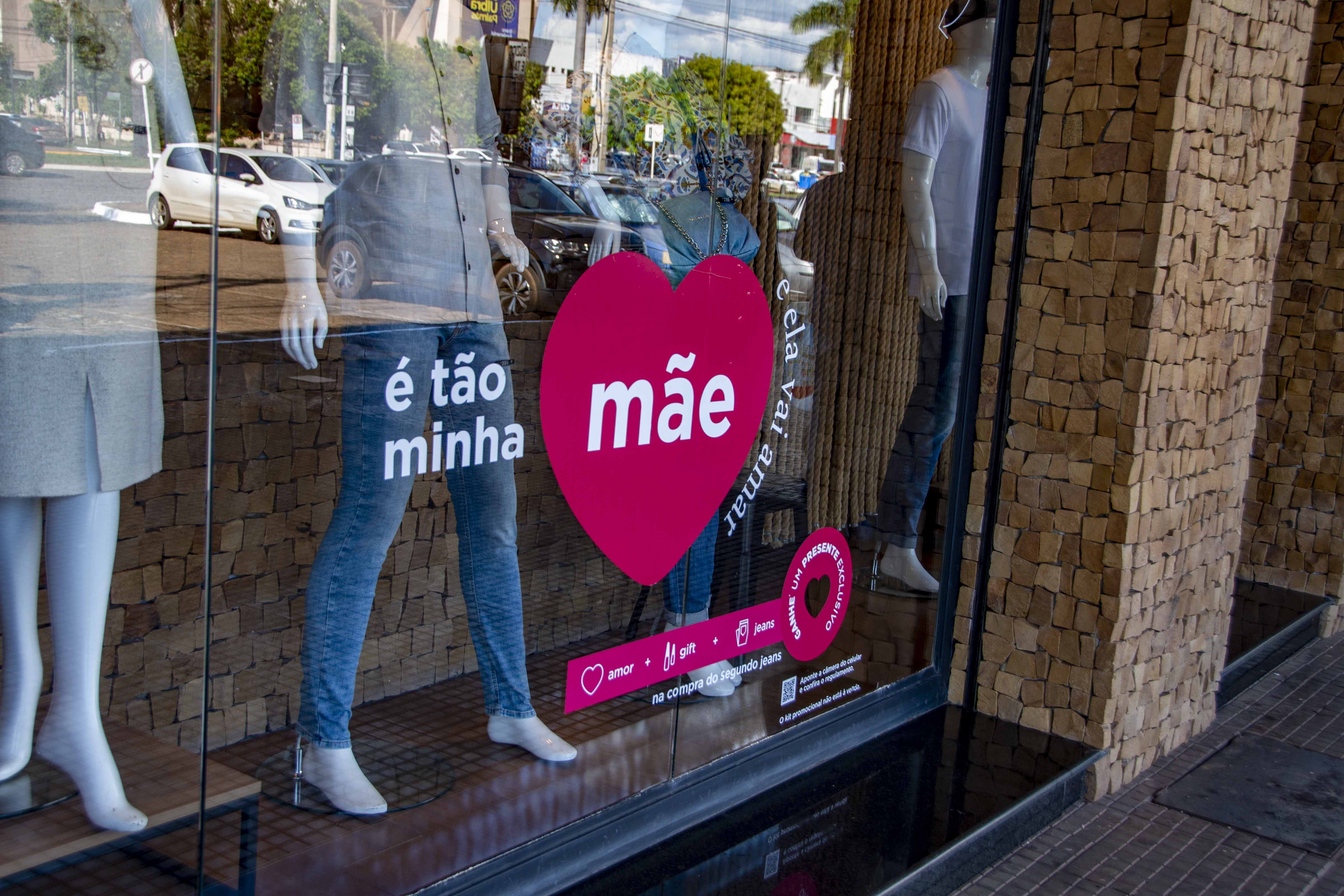 Procon Municipal de Palmas divulga pesquisa para quem deseja economizar no presente do Dia das Mães