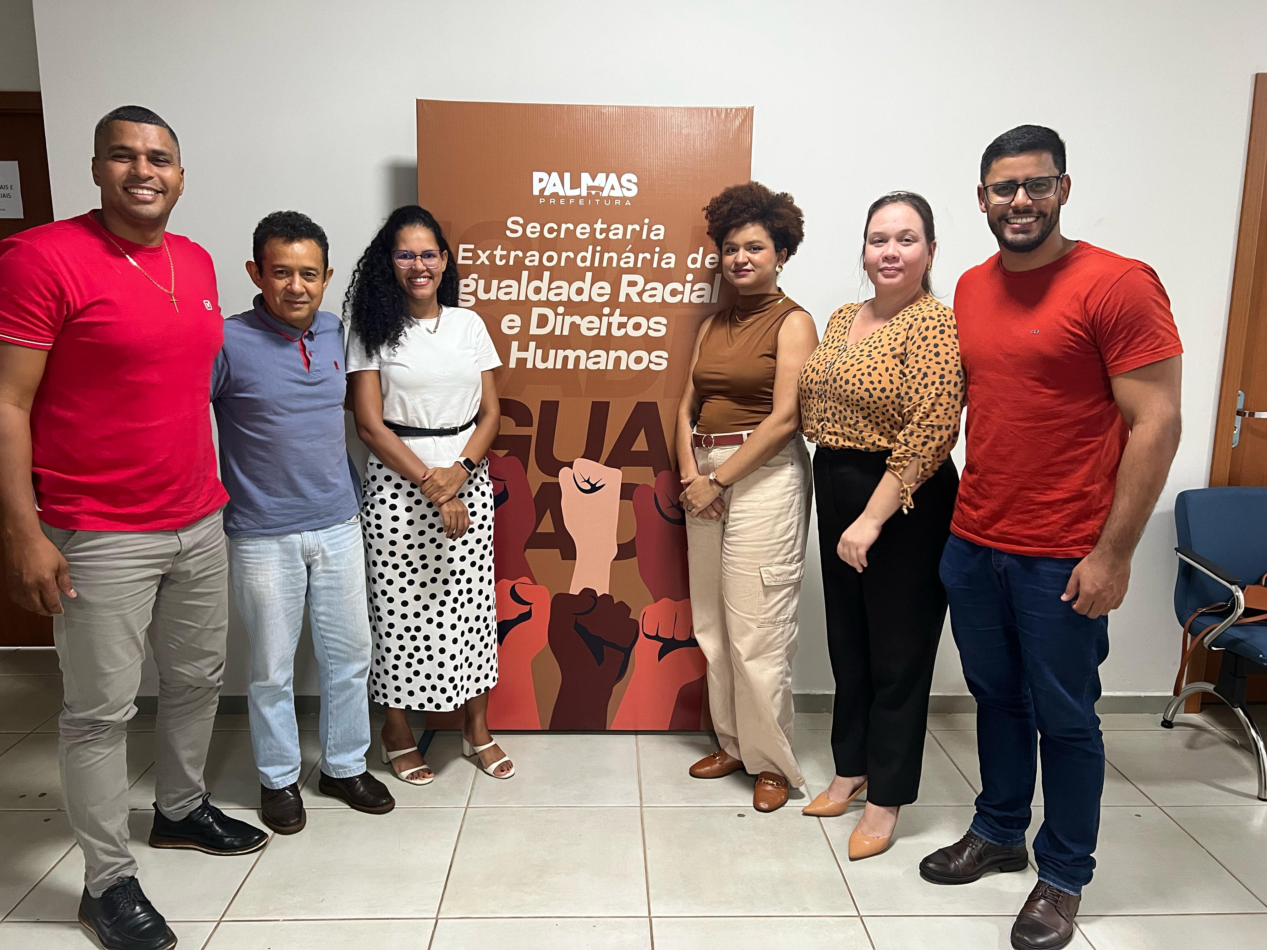Reunião realizada com membros do Conselho Municipal de Promoção da Igualdade Racial