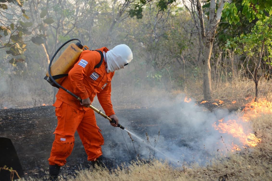 Tempo seco intensifica queimadas e população deve redobrar cuidados com problemas respiratórios