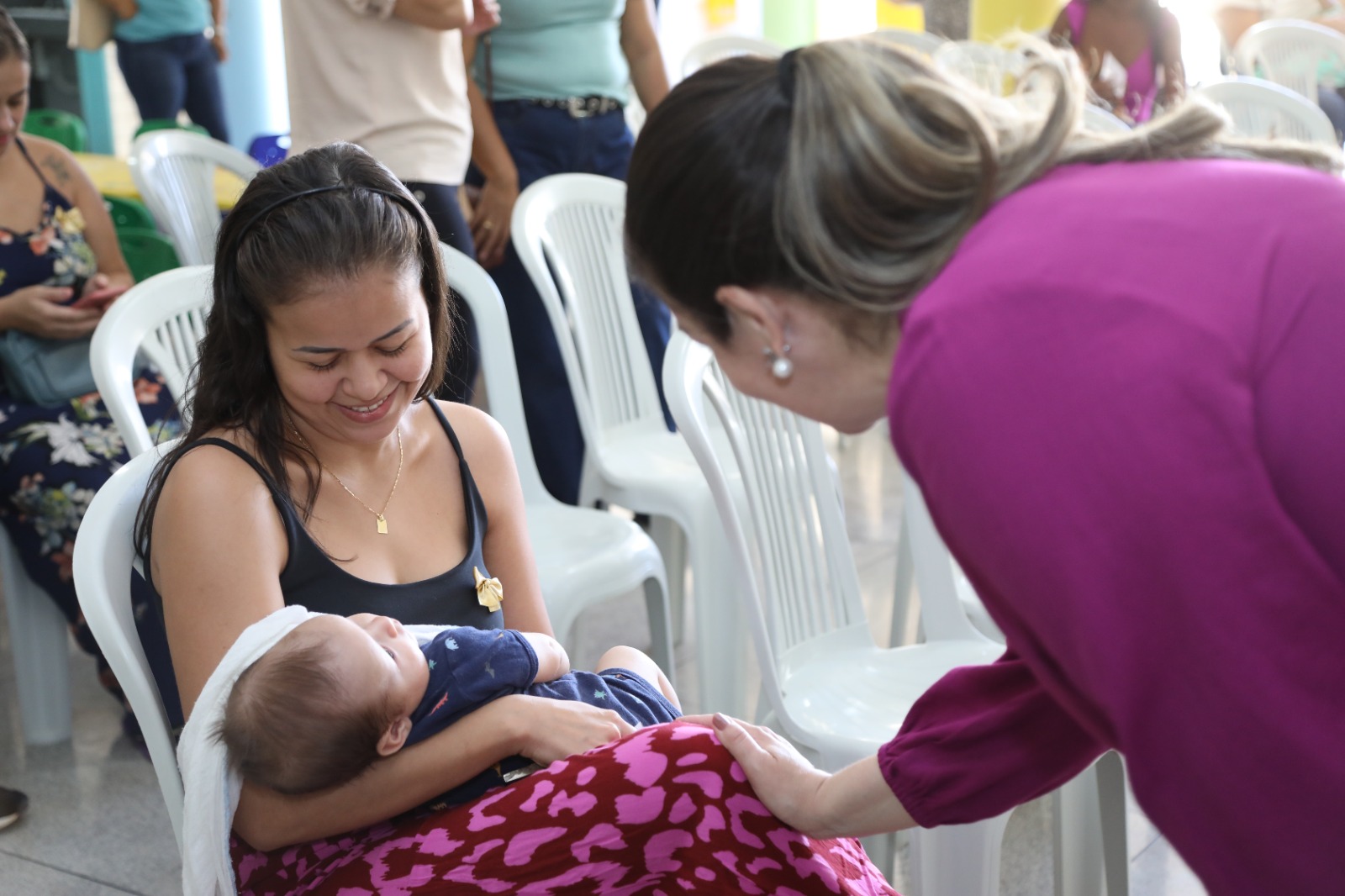 Iniciativa da prefeita Cinthia garante licenças maternidade e paternidade a prefeito e vice em Palmas