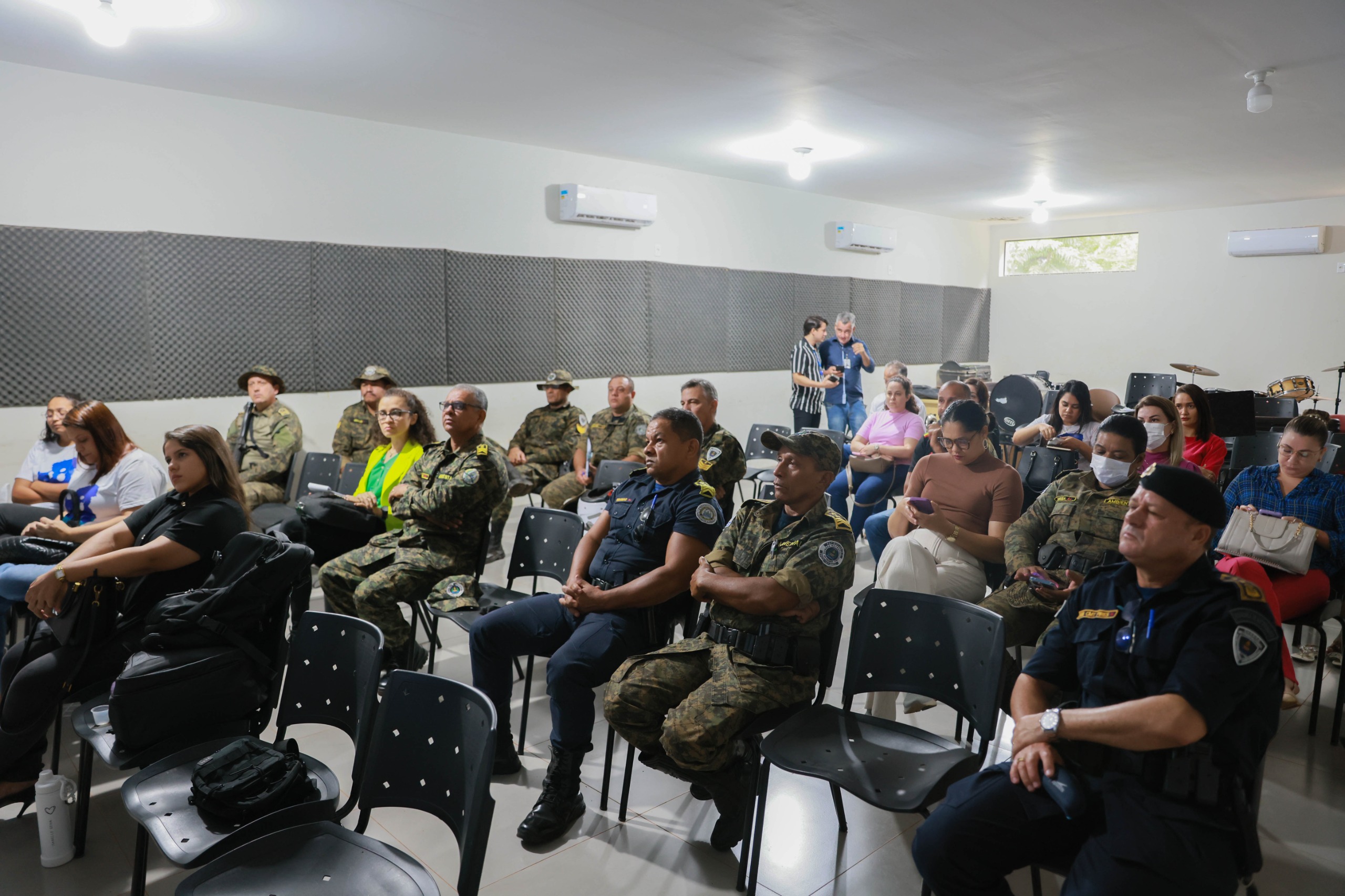 Guarda Metropolitana Ambiental se reúne com servidores da Secretaria Municipal de Proteção e Bem- Estar Animal para discutir formas de trabalhar em conjunto ao combate aos maus tratos aos animais domésticos