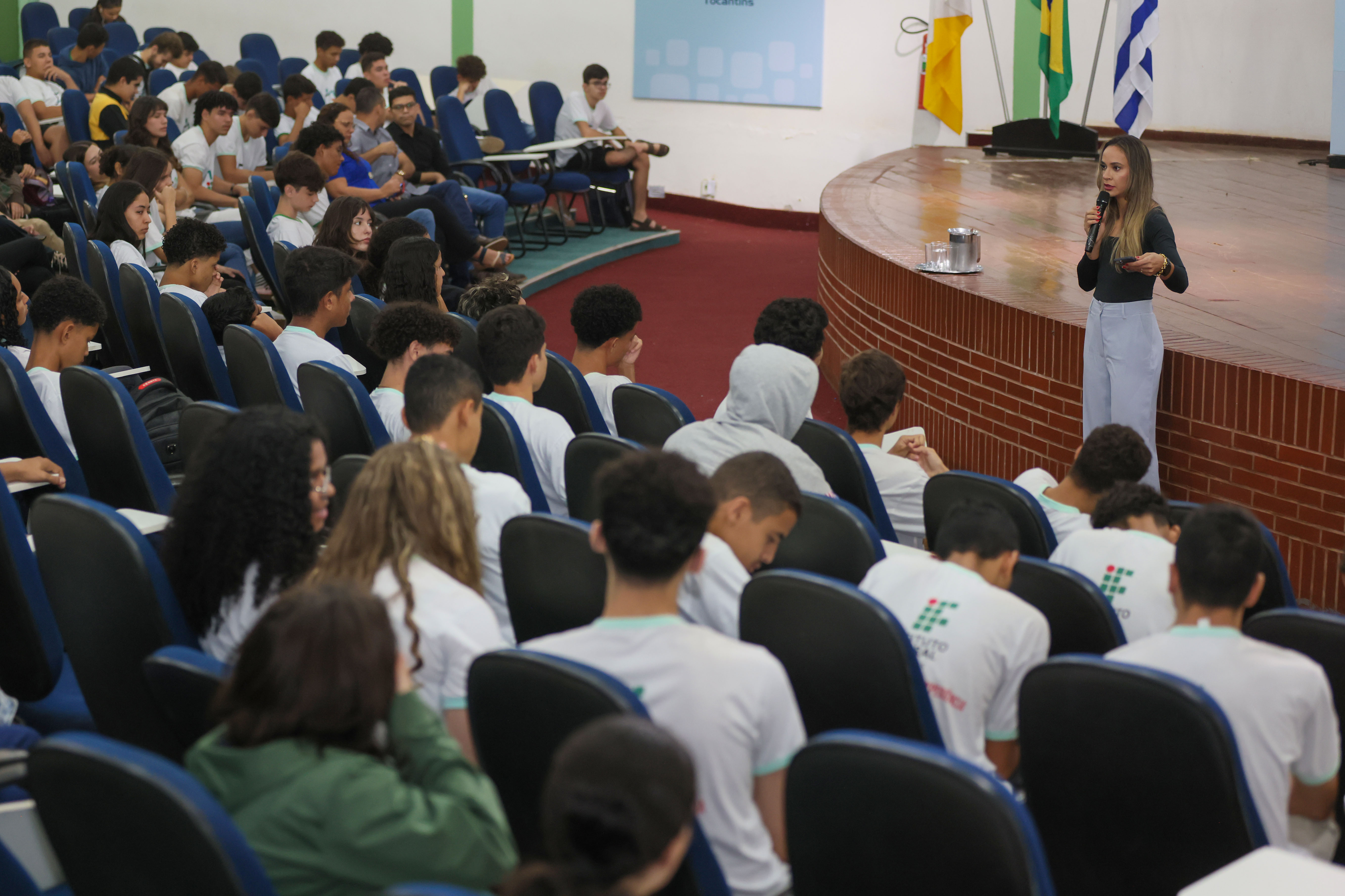 Estudantes do IFTO participaram de roda de conversa sobre saúde mental e prevenção às drogas
