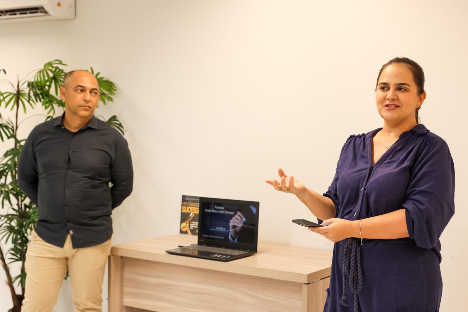 Superintendente da Casa da Mulher Brasileira, Monik Carreiro, destaca que a capacitação foi valiosa para o aprendizado das mulheres, apresentada de forma simples e didática, e que o conteúdo ampliou a visão delas