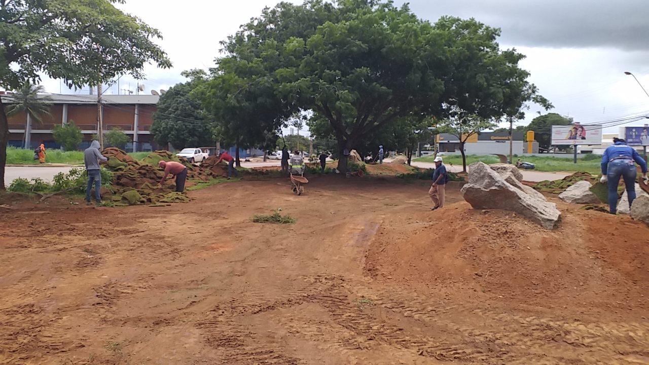 Seisp realiza serviços de revitalização e paisagismo em vários pontos da cidade
