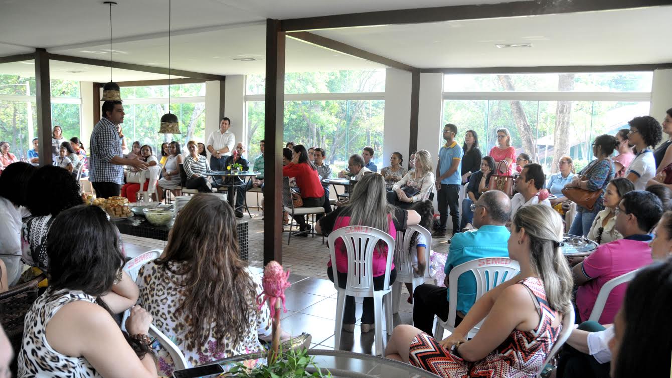 Prefeitura premia vencedores do Concurso de redação e desenho da Educação