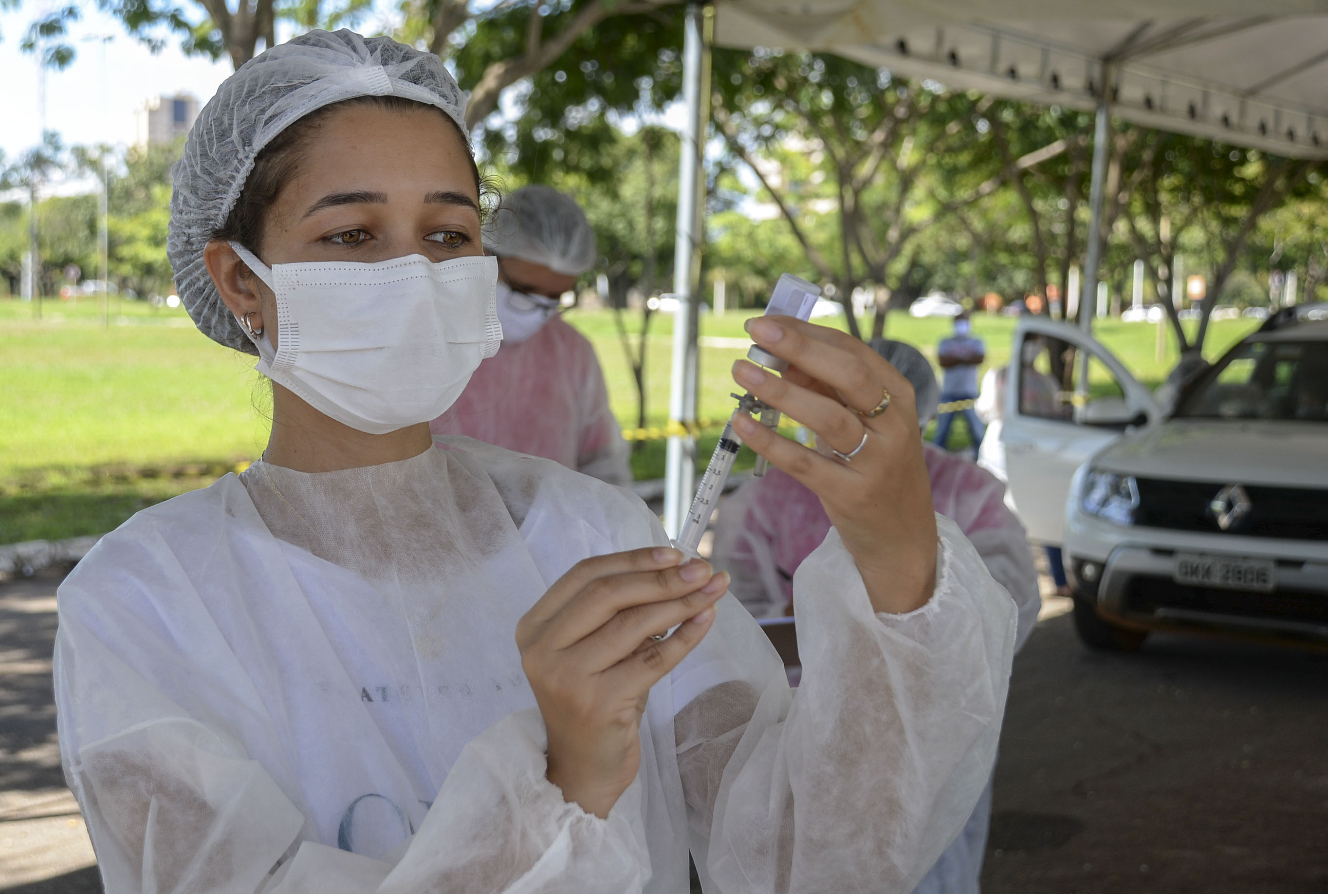 Residentes da Fesp estão apoiando na vacinação contra a Covid-19, em Palmas