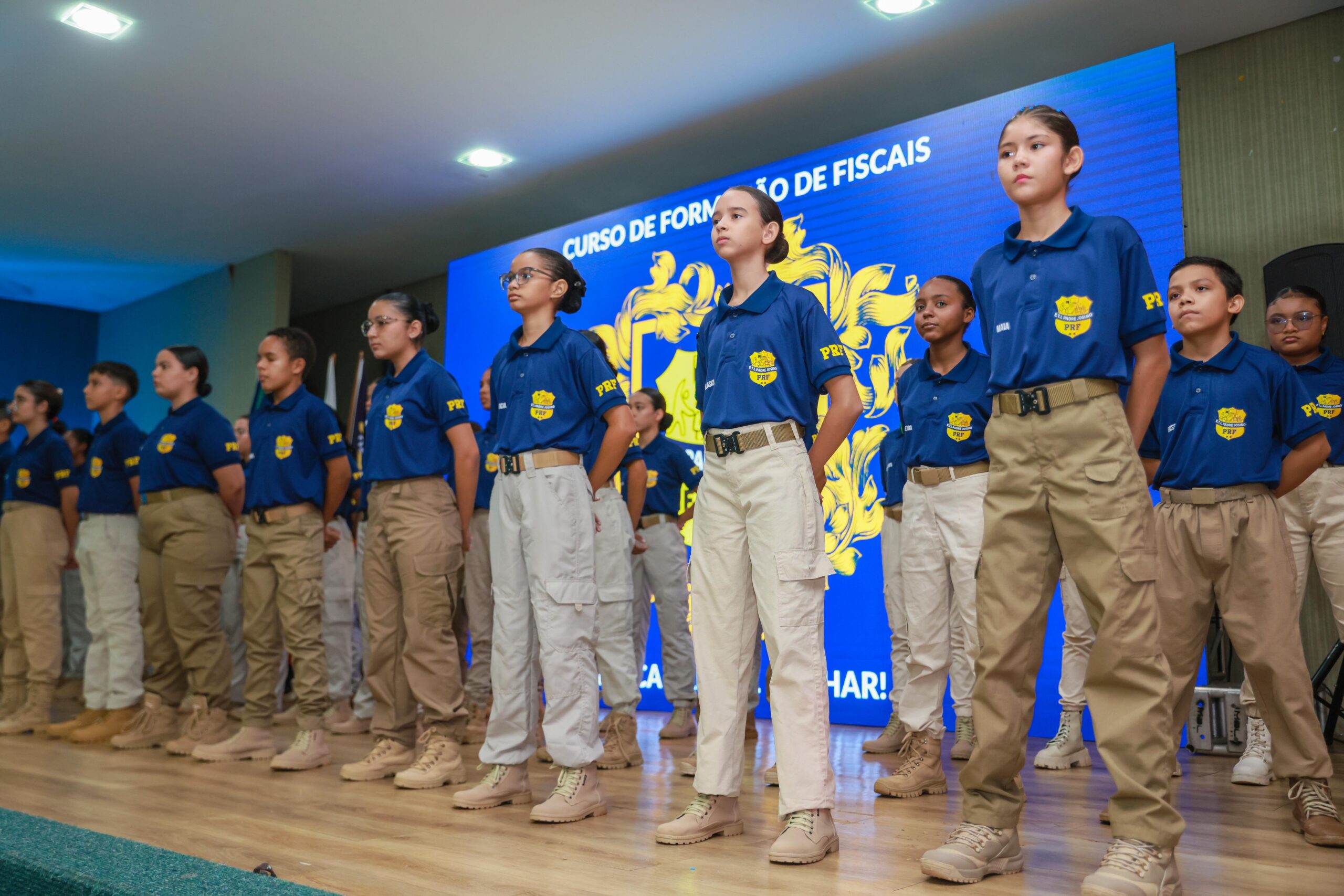 Escola de Tempo Integral Padre Josimo em Palmas promove formatura da primeira turma de fiscais de alunos de 2025