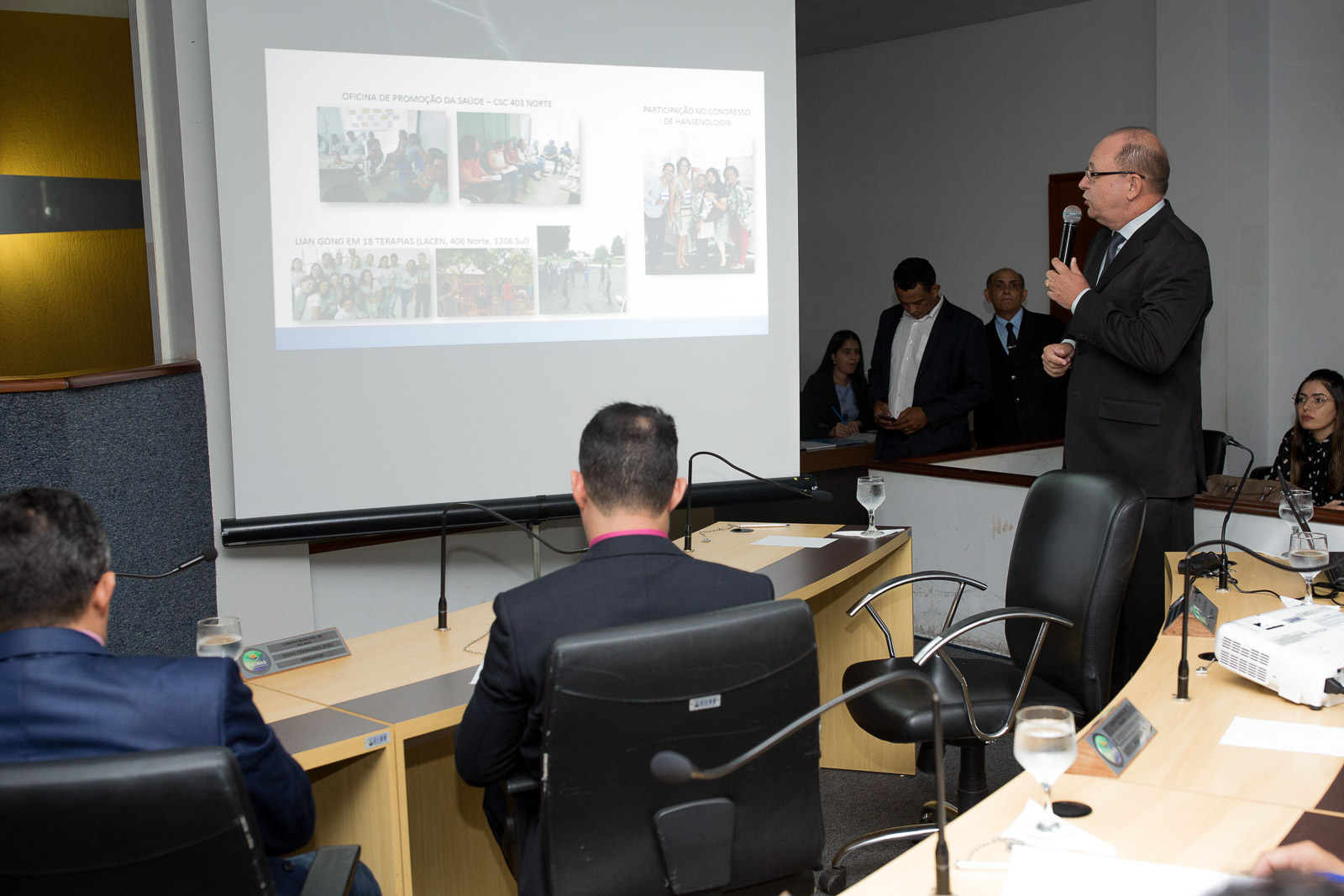 Prefeitura continua sendo a maior financiadora da rede municipal de saúde; números foram apresentados em audiência na Câmara