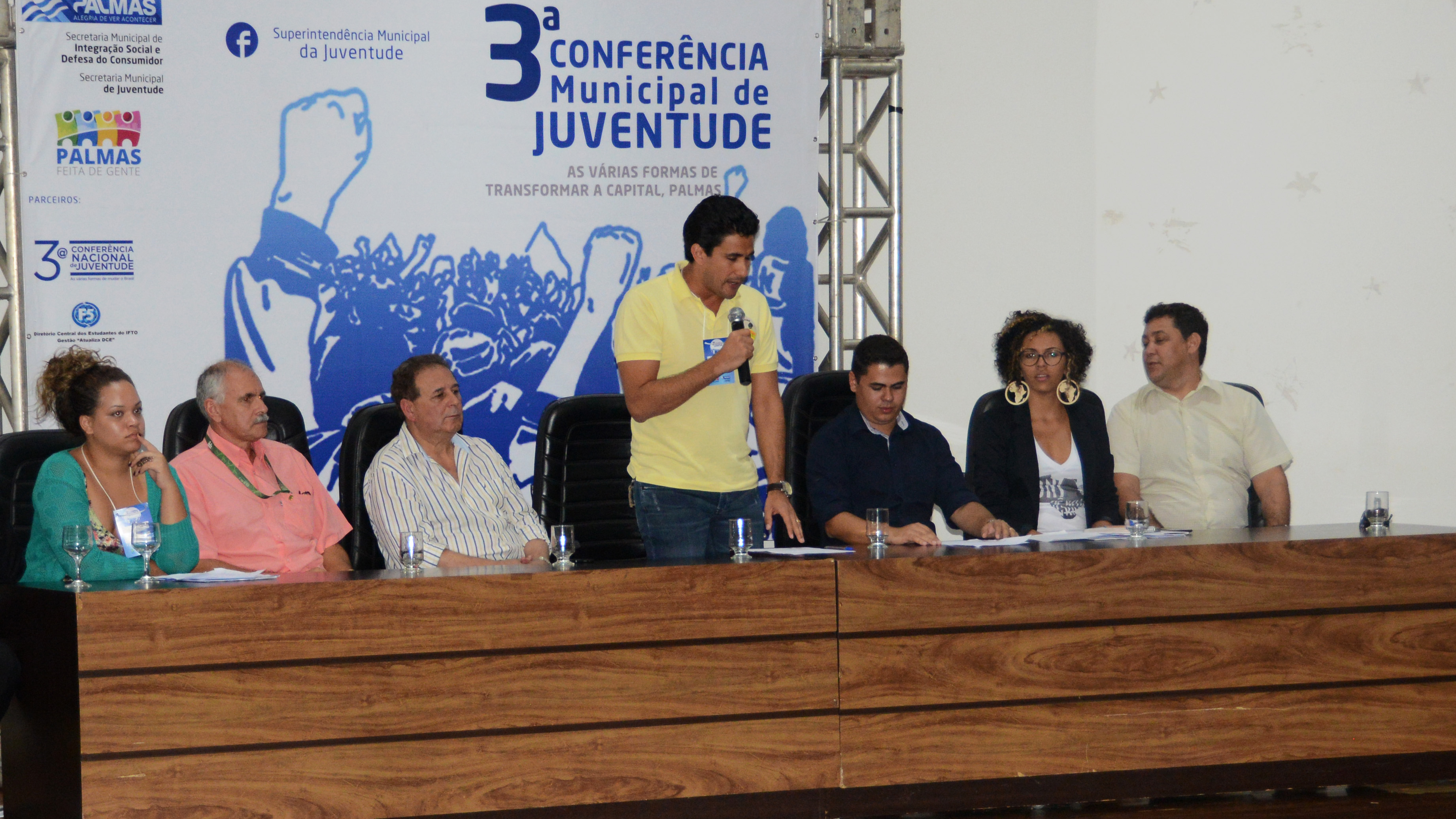Jovens de 15 a 29 anos aprovam o primeiro Plano Municipal de Juventude