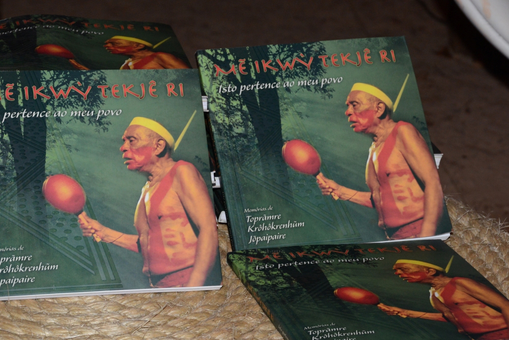 Indígena da tribo Gavião lança livro sobre resgate do seu povo