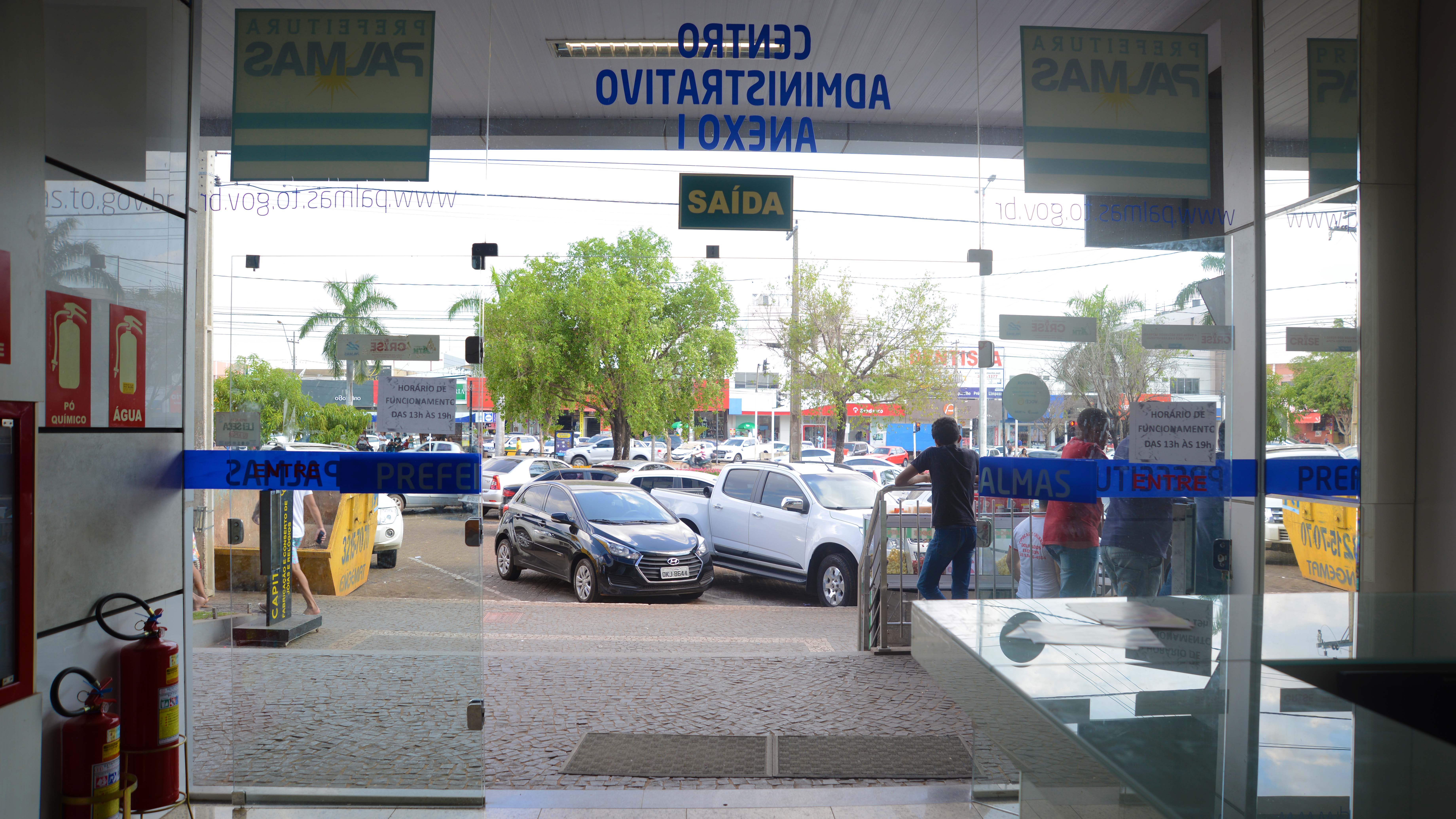 Prefeitura funciona normalmente nesta segunda-feira, 18, e fecha no feriado de São José, 19