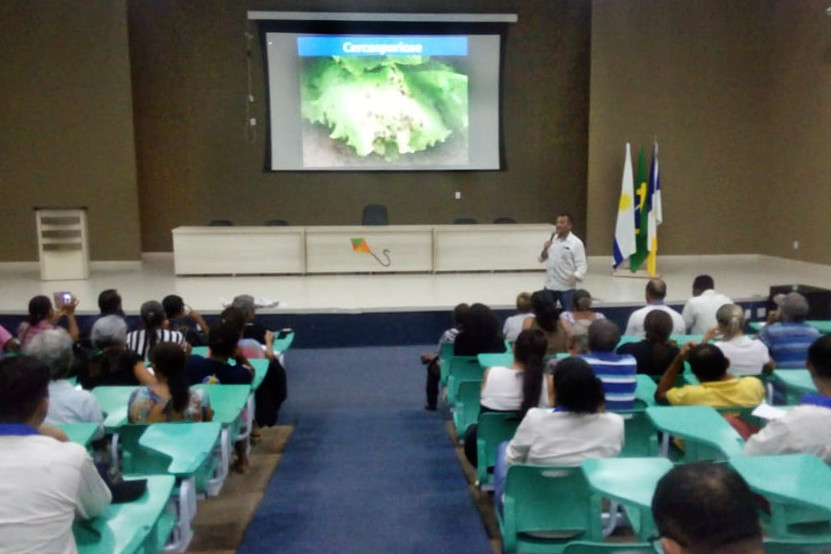 Produtores da região Sul de Palmas recebem orientação sobre Controle Alternativo de Pragas e Doenças em Hortaliças