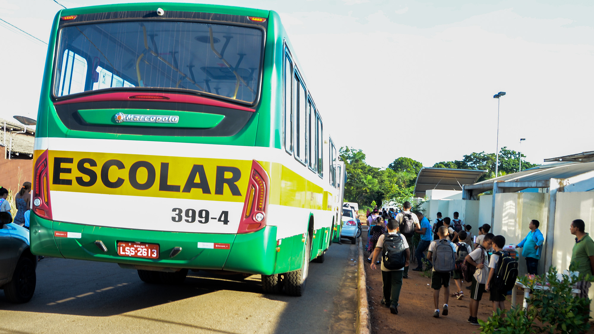 Alunos da Capital utilizam transporte escolar com sistema modernizado