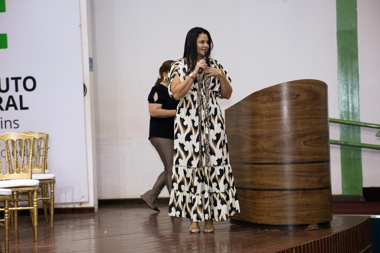 Secretária municipal da Educação Anice Moura participou do evento e enalteceu o trabalho coletivo