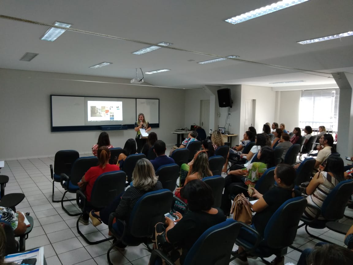 Equipe diretiva da Educação Infantil Municipal discute projetos para o semestre corrente
