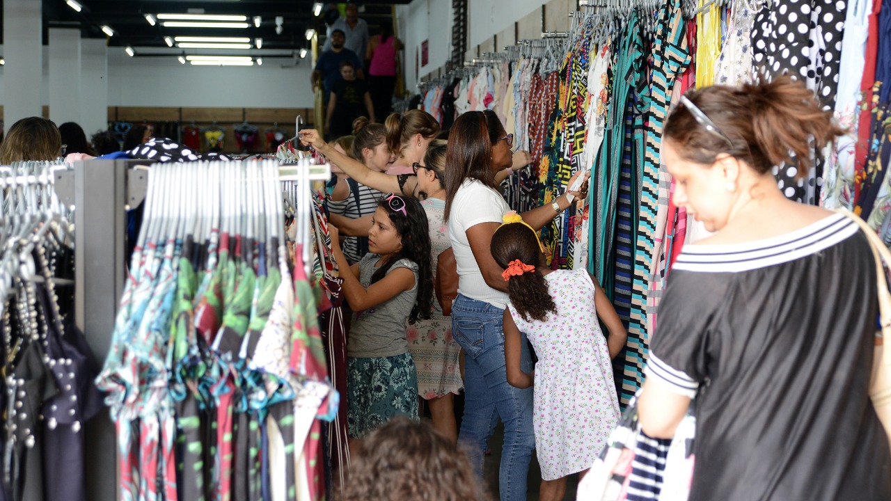 Pagamento dos servidores é um dos fatores que fortalecem o otimismo dos comerciantes palmenses com relação às vendas e serviços em 2019