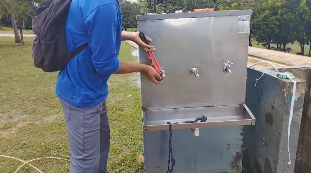 Bebedouro no Parque Cesamar passou por limpeza externa, filtro e troca de torneiras