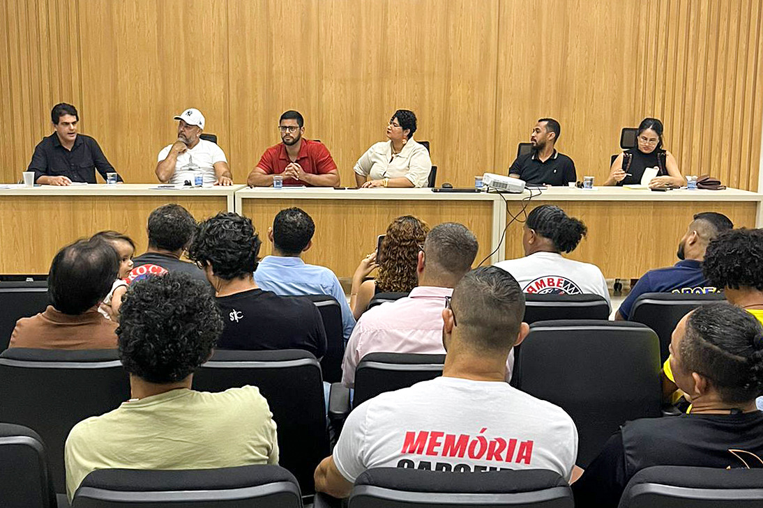 Prefeitura de Palmas e grupos de capoeiras se reúnem para discutir fortalecimento do setor
