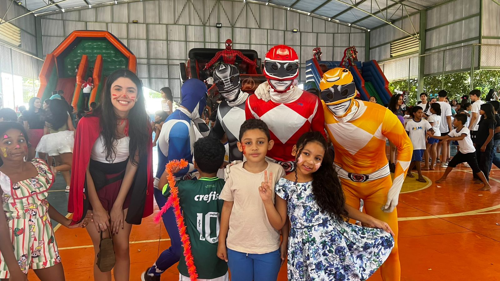 Projeto solidário une alunos de escolas pública e privada para uma manhã de integração