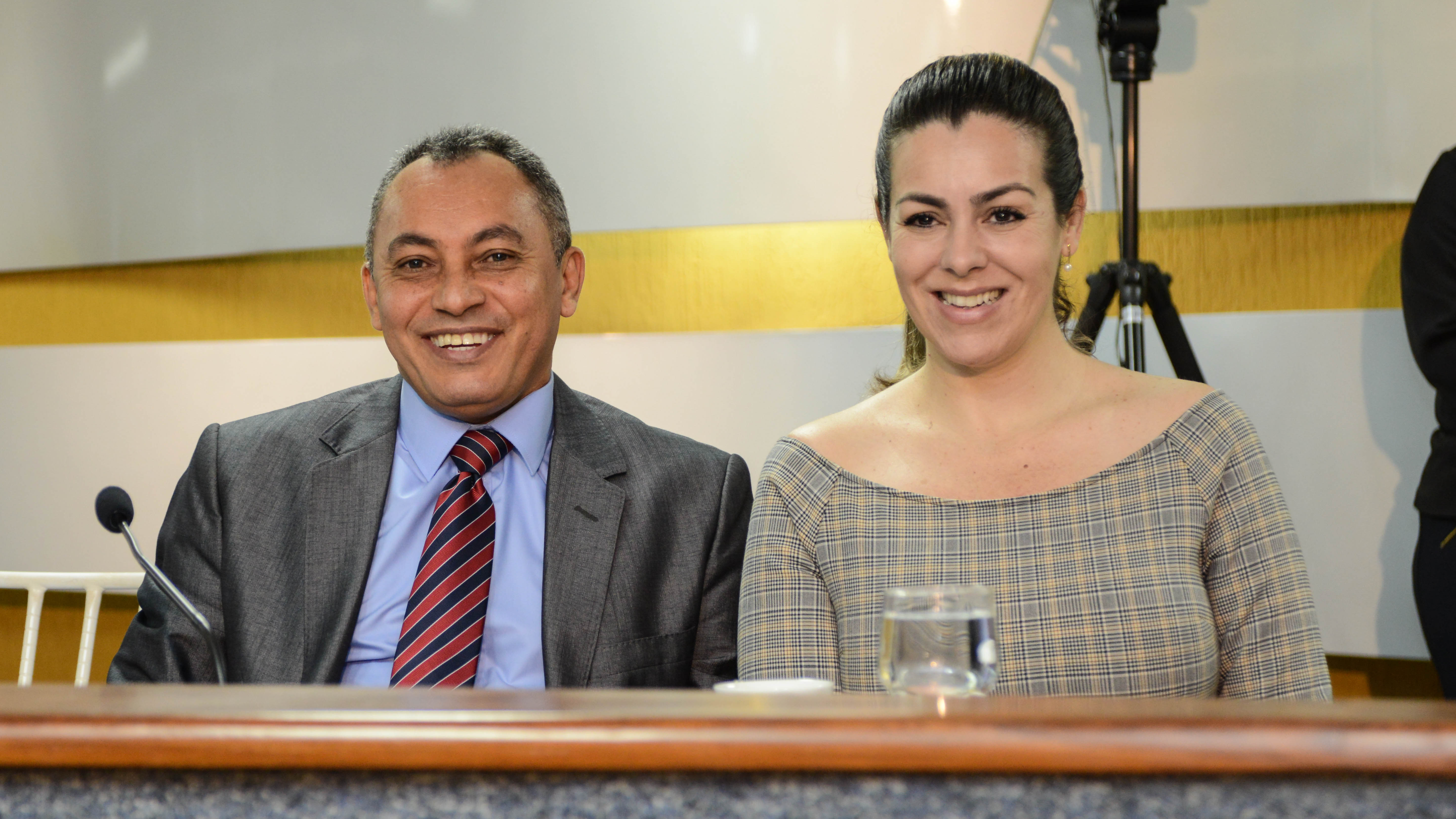 Diálogo aberto entre os poderes Executivo e Legislativo marca posse da nova diretoria da Casa de Leis de Palmas