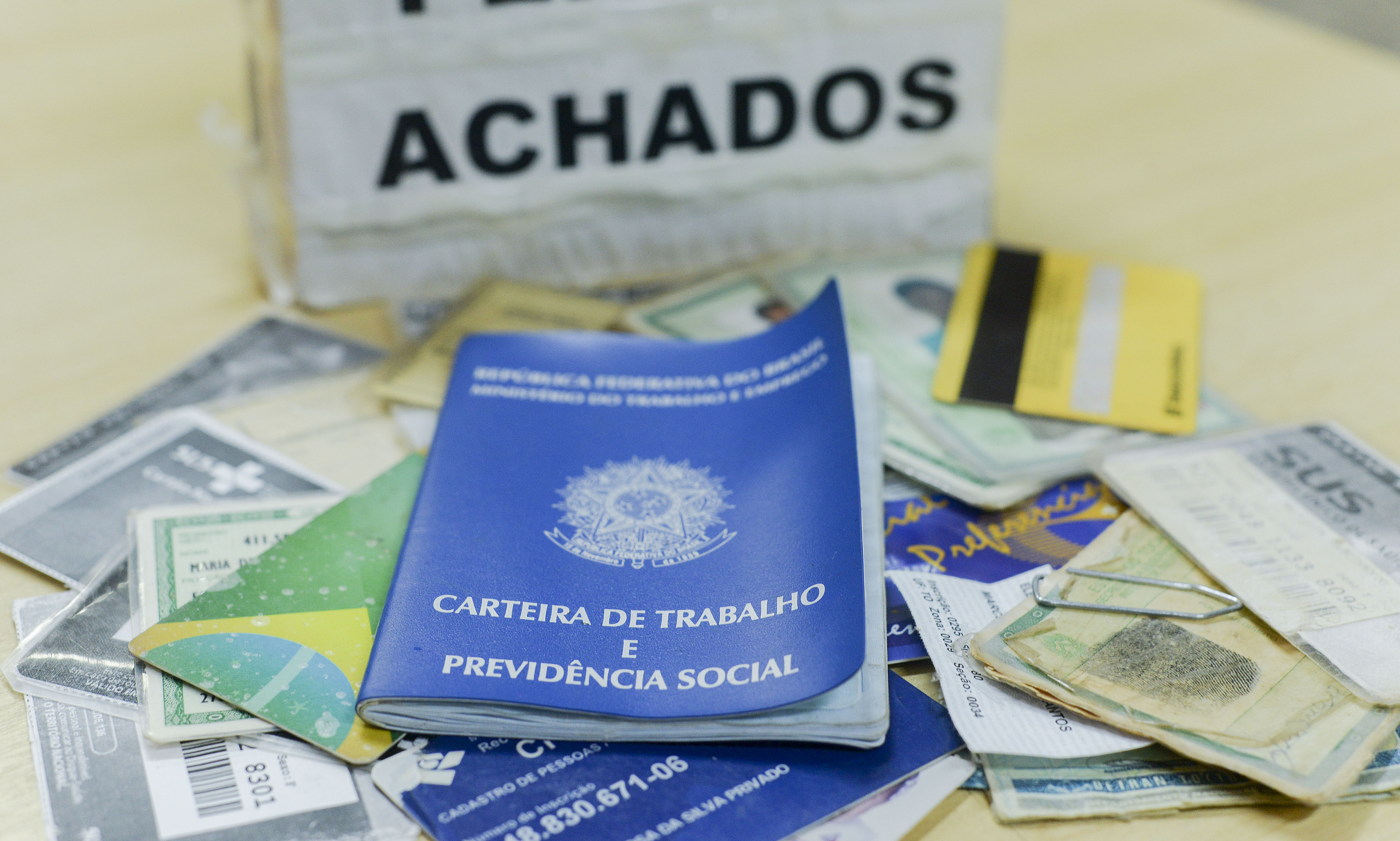 Secretaria da Saúde de Palmas disponibiliza em sua sede caixinha de achados e perdidos
