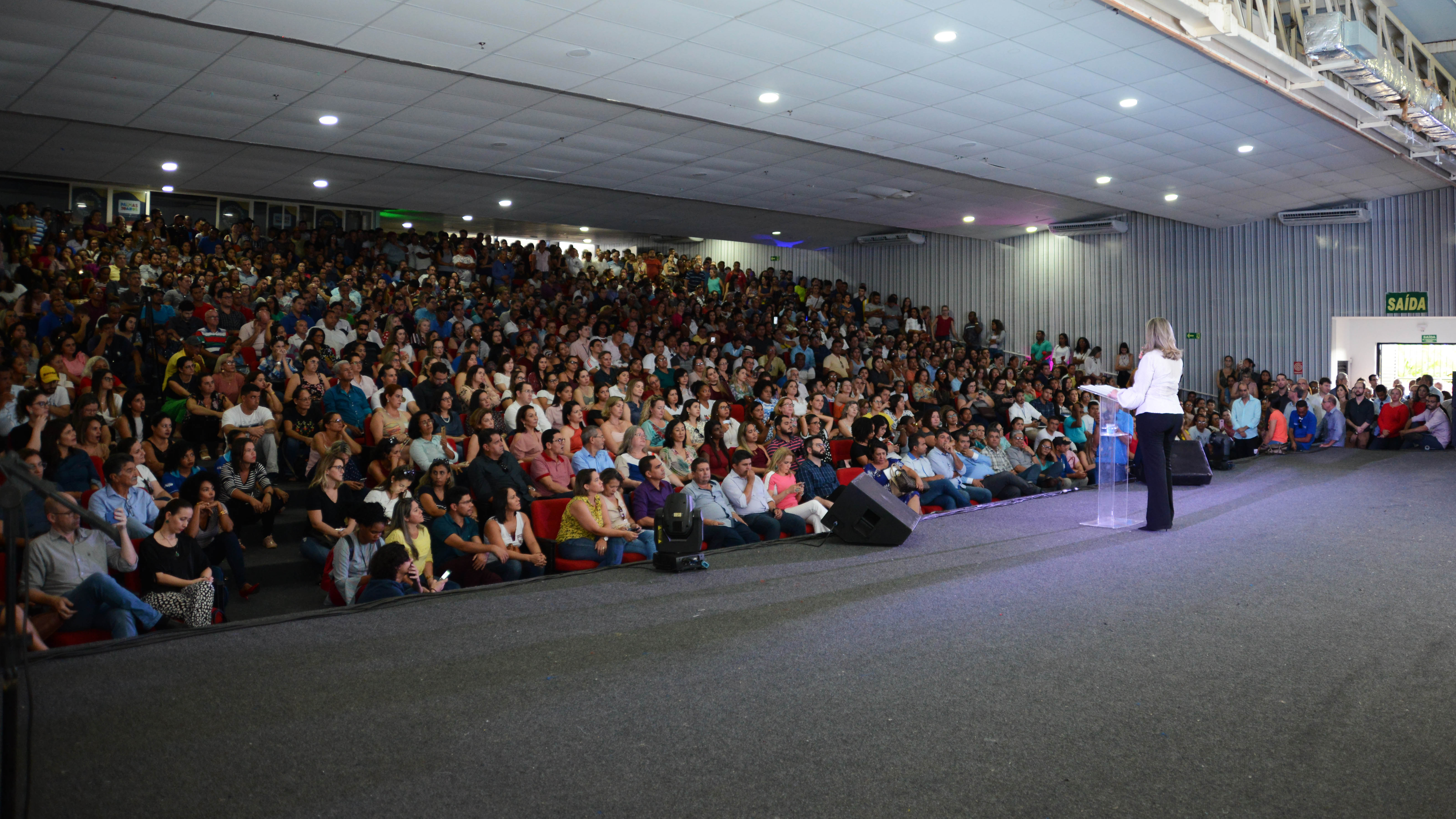 Cinthia Ribeiro anuncia cronograma de enquadramento de salários dos servidores; progressões atrasadas começam a ser pagas a partir de julho