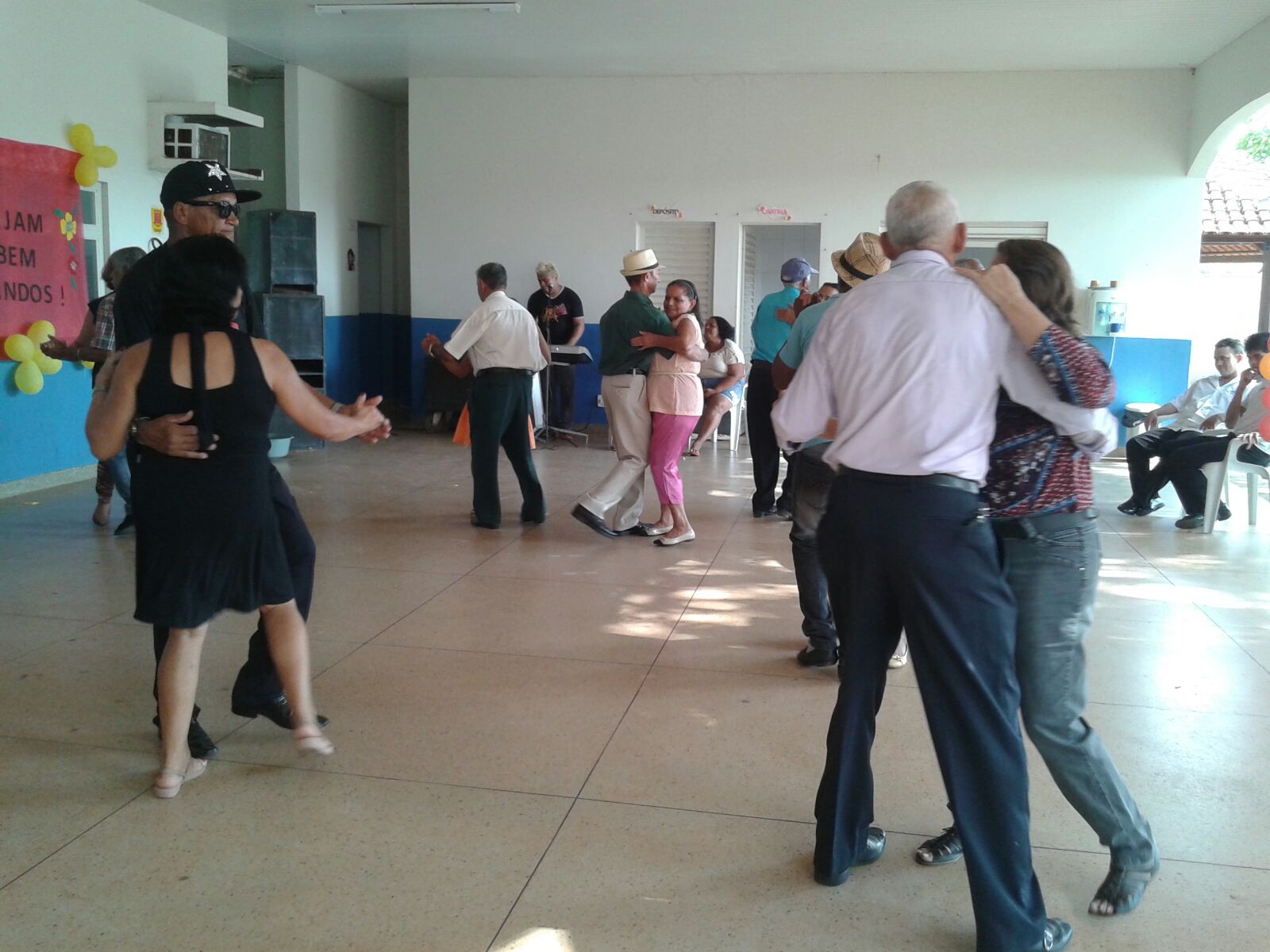 Desenvolvimento Social promove integração social para o grupo da terceira idade através da arte