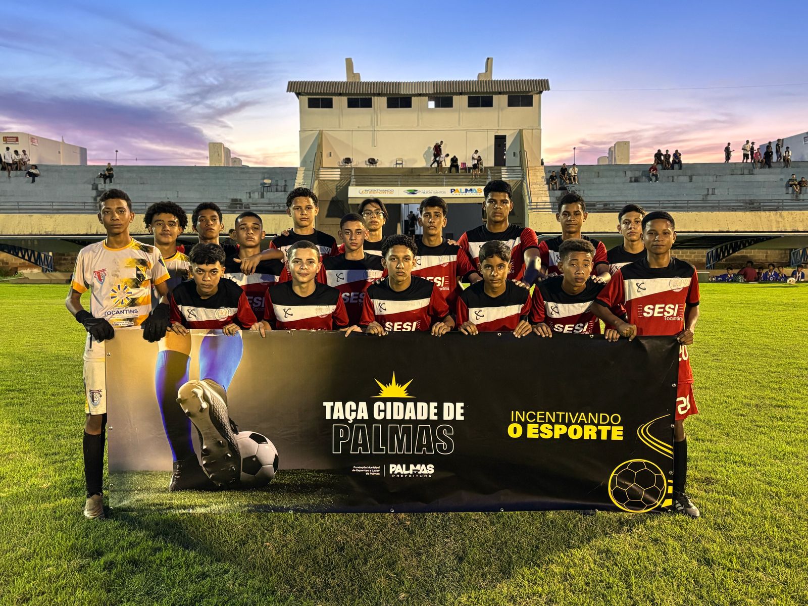 Equipe Sub 17 da Escolinha Nilton Santos